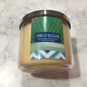 Bath & Body Works Vanilla Blossom 3 Wick Candle